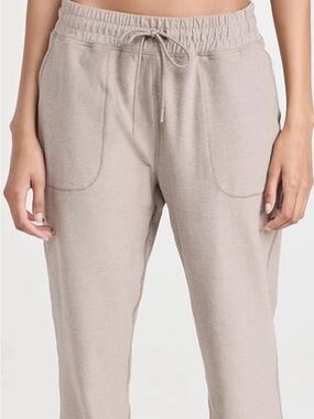 Beyond Yoga Women’s Elastic-Waist Jogger Pants (super comfortable)